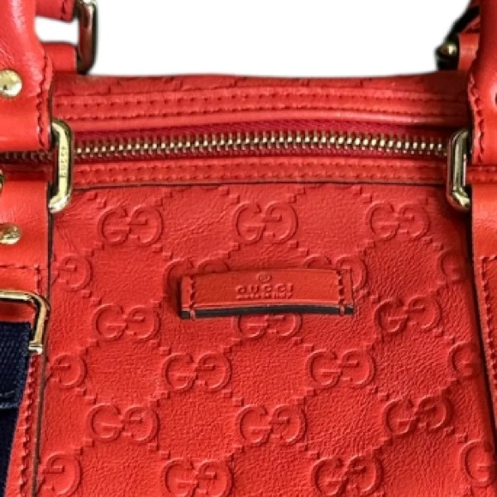 Gucci Red Embossed Shoulder Bag - Picture 2 of 6